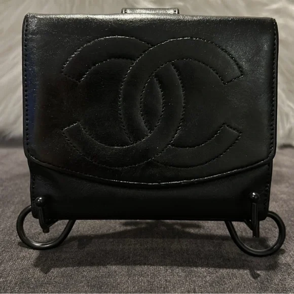 Wheel Spin Host Giveaway-Prada Grand Prize! - Picture 2 of 3